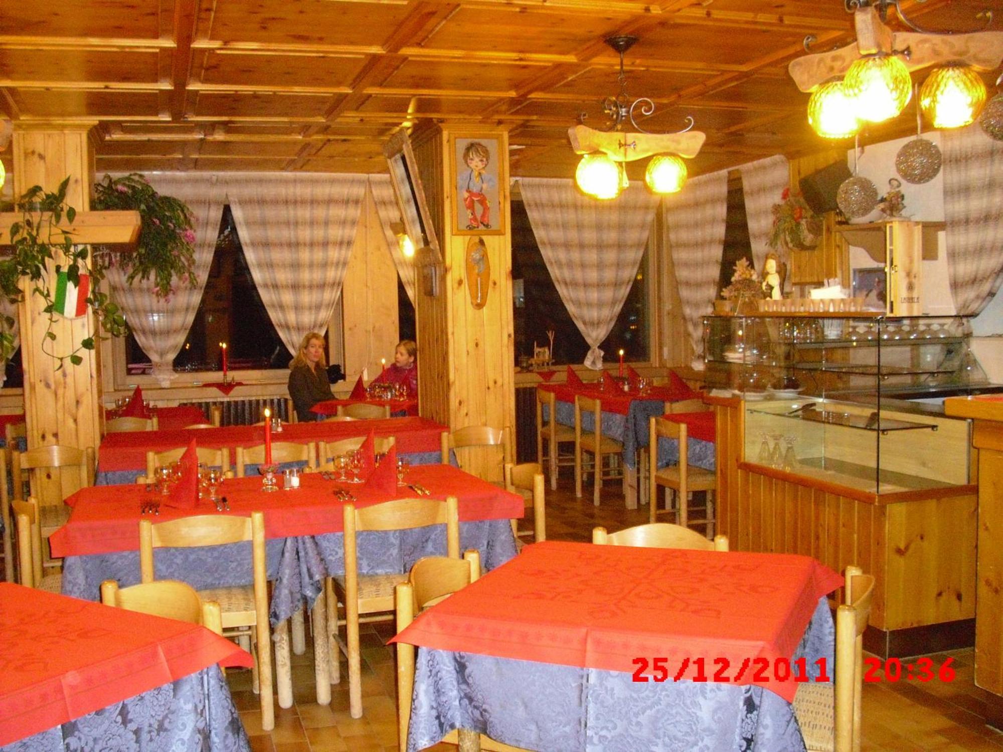 Chalet Dei Rododendri Villa Valdisotto Eksteriør bilde